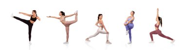Beş kadın çeşitli dinamik fitness pozisyonlarını şık aktif kıyafetlerle gerçekleştiriyor. Kapalı alan ayarları, spor yaparken fiziksel güçlerini ve esnekliklerini vurgular..