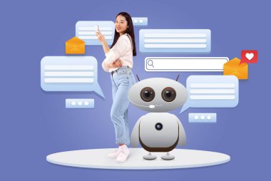 Genç bir kadın, dost canlısı bir robot asistanla güvenli bir şekilde etkileşimde bulunuyor..