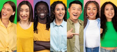 Çeşitli geçmişlere sahip yedi gülümseyen kişi birlikte eğlenceli bir anın tadını çıkarıyorlar. İfadeleri pozitiflik ve neşe saçıyor, canlandırıcı bir atmosfer yaratıyor..