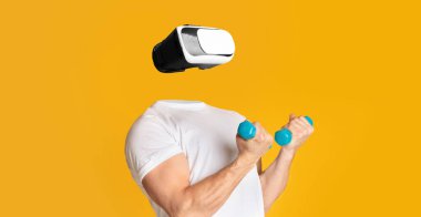 Bir insan halterleri tutarken sanal gerçeklik deneyimine daldırılır. Arka plan parlak sarı, modern teknoloji ve fitness temasını vurguluyor..