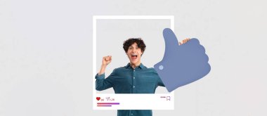 Neşeli bir birey coşkuyla başparmağını kaldırırken geniş bir gülümseme içinde. Arkaplan sosyal medya kolaj elemanlarını andırıyor, çevrimiçi bir atmosfer aktarıyor.