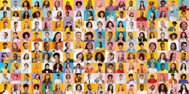 Çeşitli geçmişlerden insanların gülümseyerek ve sevinçlerini ifade ederek sergiledikleri bir portre koleksiyonu. Bu renkli set, modern bir yaşam tarzında birlik ve çeşitliliğin özünü temsil ediyor..