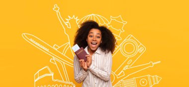 Bir kadın heyecanlı bir şekilde pasaportunu ve biletlerini tutuyor, seyahat ve macera ruhunu simgelerle dolu parlak bir arkaplana karşı somutlaştırıyor..