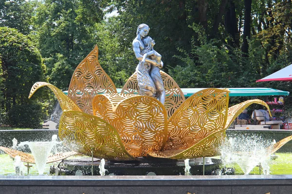 Grupo Escultórico Jardim Botânico Kiev — Fotografia de Stock