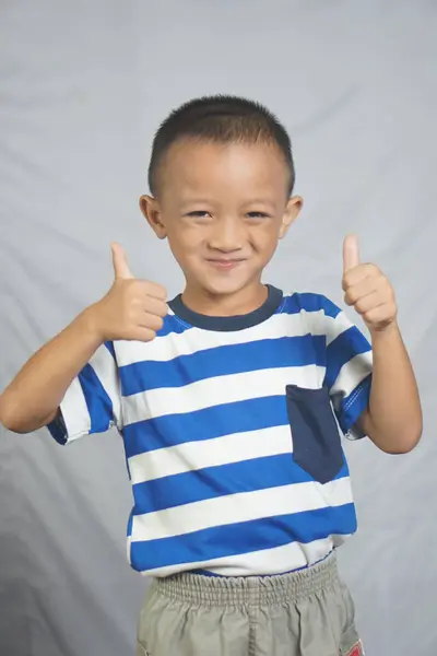 Băiatul Râs Zâmbit Fericit — Fotografie, imagine de stoc