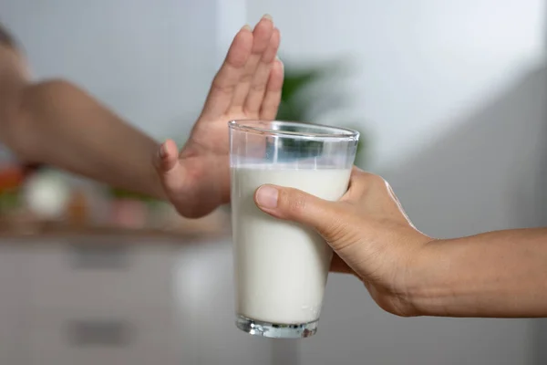Person Deny Drink Milk Because Lactose Tolerance — Foto Stock
