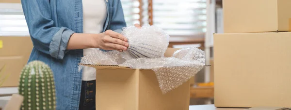 Young Asian Woman Owner Small Online Store Packing Customer Orders — Stock Photo, Image