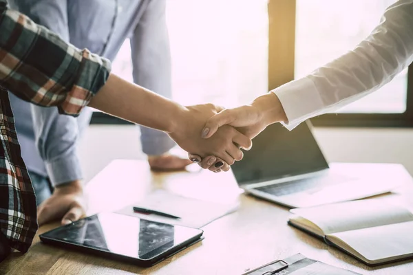 Partners Corporate Relationship Concept Close Handshake Business People Meeting Attendance — Stock Photo, Image