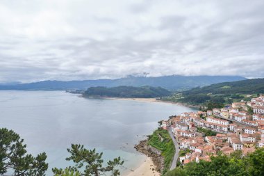 İspanya 'nın Asturias kentindeki Lastres köyü