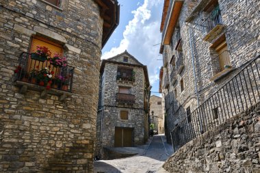 Boltaa, Huesca, Aragon, İspanya 'daki San Pedro apostol Kilisesi.