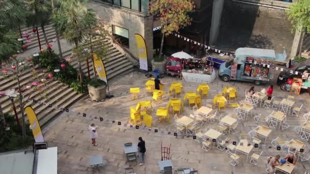 Entrance Area Outdoor Restaurant Turned Large Shopping Center Time Lapse — Video