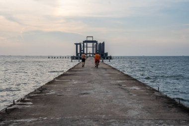 Okyanus Sığınağı Chittaphawan Keşiş Koleji Tayland 'da Naklua Bölgesi Chonburi