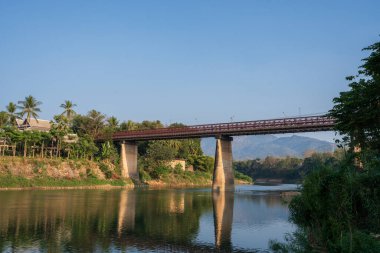 Mekong Nehri 'ne akan Nam Khan Nehri, Luang Prabang, Laos, Asya' da yer almaktadır..