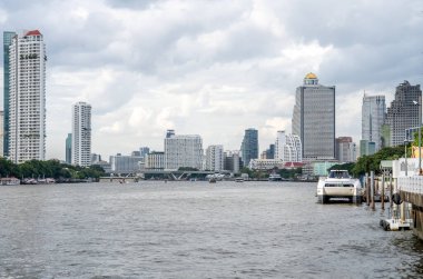 Chao Phraya Nehri ve Tayland Asya 'daki Bangkok şehri.
