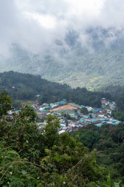 Tayland Asya 'da Chiang Mai' nin Doi Pui bakış açısı, Sony ILCE-7M4 ve Sony Lens FE 24-70mm f / 2.8 GM II