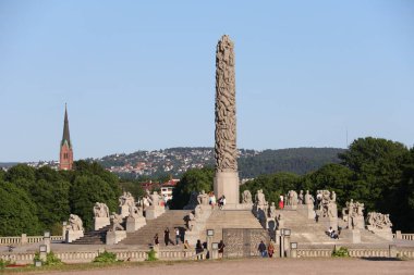 Norveç, Oslo 'daki Vigeland parkındaki Monolit heykel