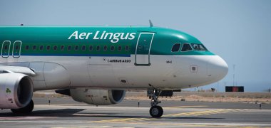 Tenerife, İspanya 23 Haziran 2024. Aer Lingus Airbus A320-214. Görüntü: Aer Lingus Airlines Tenerife 'de taksicilik yapıyor.