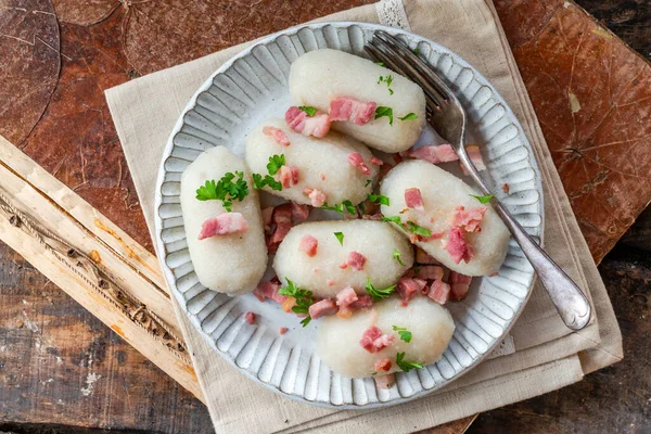 Pyzy Ζυμαρικά Πατάτας Γεμιστά Κρέας Παραδοσιακό Πιάτο Της Ανατολικής Ευρώπης — Φωτογραφία Αρχείου