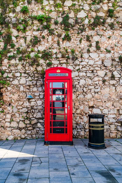 Gibraltar Ngiltere Geleneksel Kırmızı Telefon Kulübesi — Stok fotoğraf