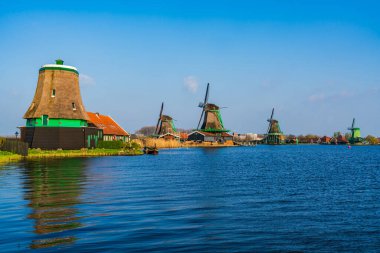 Zaanse Schans yel değirmenleri, Amsterdam yakınlarında Zaandam