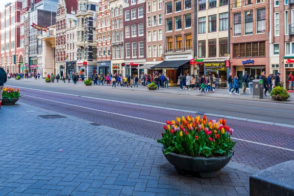 Amsterdam Holanda Abril 2023 Vista Calle Ámsterdam Vibrante Capital Holandesa — Foto de Stock