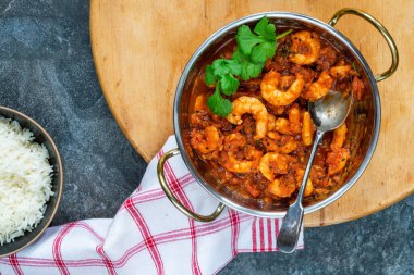 Pirinçli karides körisi.