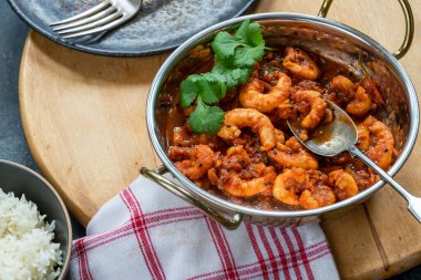 Pirinçli karides körisi.