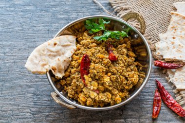 Çarklı Bengal hindistan cevizi körisi