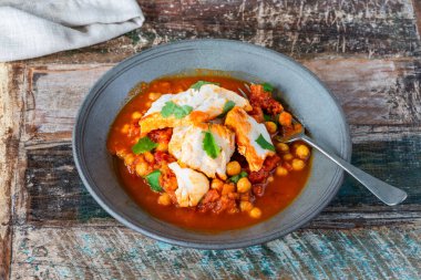 Nohutlu Fas balık güveci.