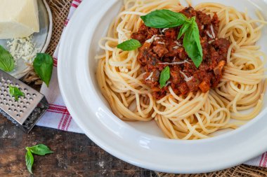 Quorn kıymalı vejetaryen eti olmayan bolonez.