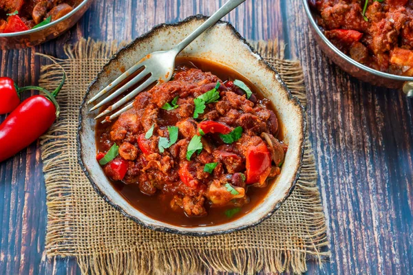 Quorn kıymalı vejetaryen chili con carne.