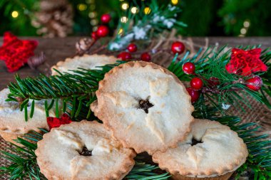 Geleneksel kıymalı turtalar.