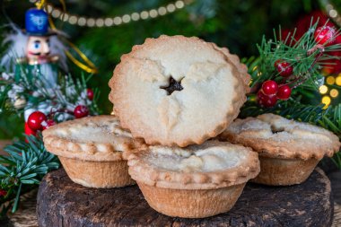 Geleneksel kıymalı turtalar.