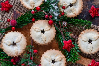 Geleneksel kıymalı turtalar.
