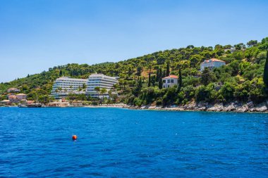 Adriyatik Denizi 'nin kristal berrak suları Dubrovnik yakınlarındaki Lopud Adası çevresinde. Hırvatistan 'da yaz