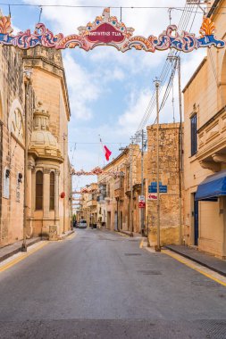 XAGHRA, GOZO, MALTA - SEPTEMBER 01, 2024 Gozo 'nun başkenti Victoria' nın kuzeydoğusunda yer alan Xaghra, Gozo 'nun en büyük ve adanın ilk yerleşim yerlerinden biridir.