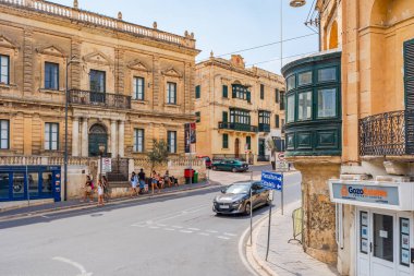 VICTORIA, GoZO, MALTA - SEPTEMBER 01, 2024: Eskiden Malta 'nın Gozo Adası' nın en büyük şehri ve başkenti olan Rabat olarak bilinen Victoria 'nın sokak manzarası.