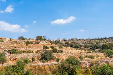 Malta 'nın Zurrieq kasabası yakınlarındaki kırsal bölgede.