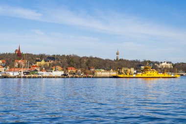 STOCKHOLM, SWEDEN - 08 Mart 2025: Veronica gemisi 1972 yılında İsveç bayrağı altında inşa edilmiş bir ro-ro yolcu gemisidir. Toplam ağırlığı 375 ton..