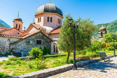 Karadağ 'ın Kotor kentindeki Aziz Nicholas Kilisesi