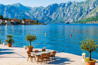 Kotor Körfezi Karadağ'görünümü