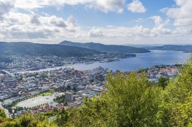 Norveç 'in en büyük ikinci şehri olan Bergen' in manzarası