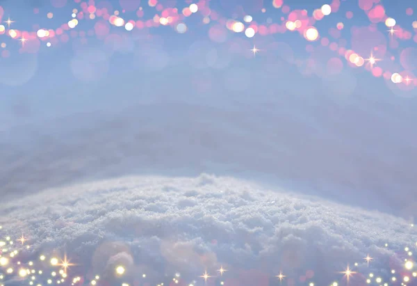 青いトーンと日差しの中で新鮮な雪のテクスチャの背景 — ストック写真