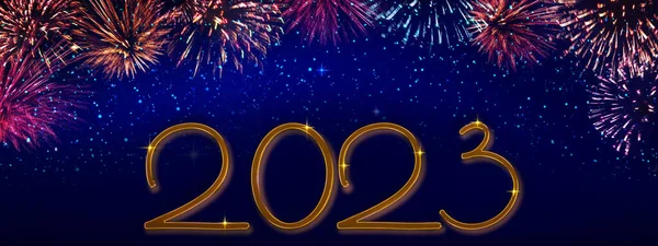 新年快乐2023 绿色上的金色数字 — 图库照片