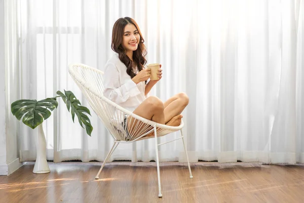 Portrait Smiling Happy Cheerful Beauty Pretty Asian Woman Relaxing Drinking — Stock Photo, Image