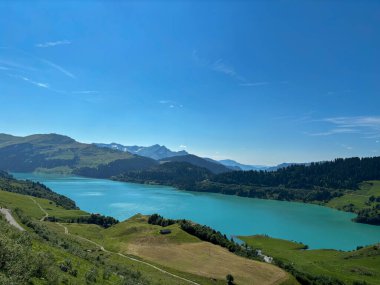 Roselend Gölü, Beaufort yakınlarında ve Cormet de Roselend geçidi, Savoie, Fransa
