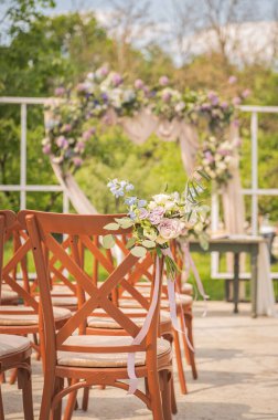 Yeni evliler için düğün süslemeleri