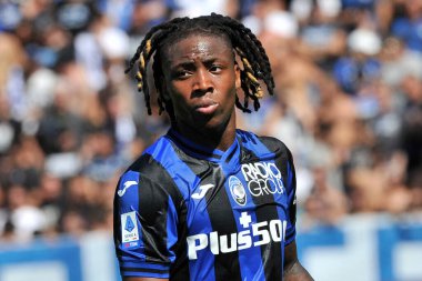 Atalanta 'dan Brandon Soppy, Atalanta - Cremonese final maçı sırasında, Atalanta 1, Cremonese 1, Gewiss Stadyumu' nda oynandı..