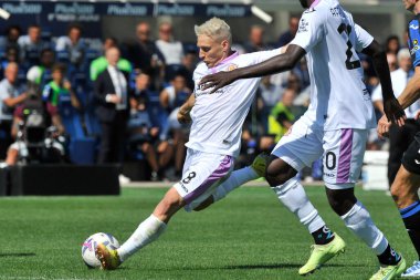 Cremonese 'nin Santiago Ascacibar oyuncusu, İtalya SerieA şampiyonasında Atalanta - Cremonese final maçı, Atalanta 1, Cremonese 1, Gewiss Stadyumu' nda oynanan maç..