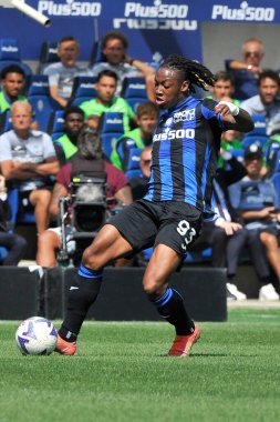 Atalanta 'dan Brandon Soppy, Atalanta - Cremonese final maçı sırasında, Atalanta 1, Cremonese 1, Gewiss Stadyumu' nda oynandı..